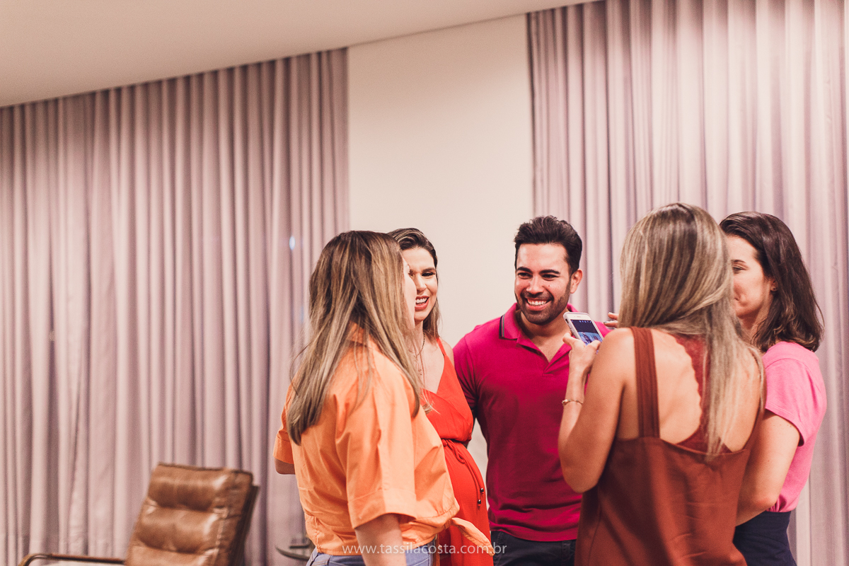chá de fraldas da Júlia, da Dante Micheline, Praia de Camburi, Vitória ES, tássila costa fotografia, mãe de 3 meninos, mãe de gêmeos, ensaio de gestante feito em casa, fotografia de grávida em vila velha, fotos lindas