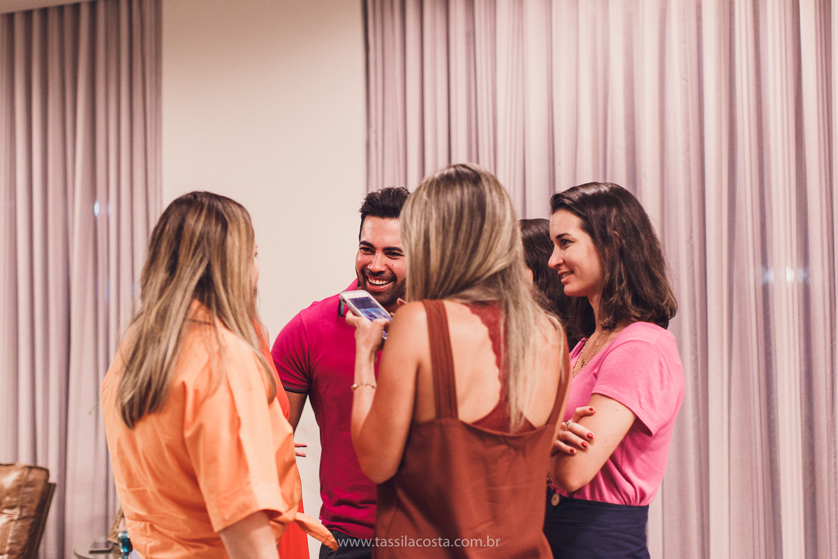 chá de fraldas da Júlia, da Dante Micheline, Praia de Camburi, Vitória ES, tássila costa fotografia, mãe de 3 meninos, mãe de gêmeos, ensaio de gestante feito em casa, fotografia de grávida em vila velha, fotos lindas