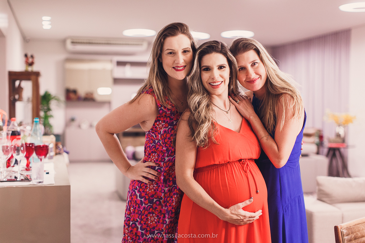 chá de fraldas da Júlia, da Dante Micheline, Praia de Camburi, Vitória ES, tássila costa fotografia, mãe de 3 meninos, mãe de gêmeos, ensaio de gestante feito em casa, fotografia de grávida em vila velha, fotos lindas