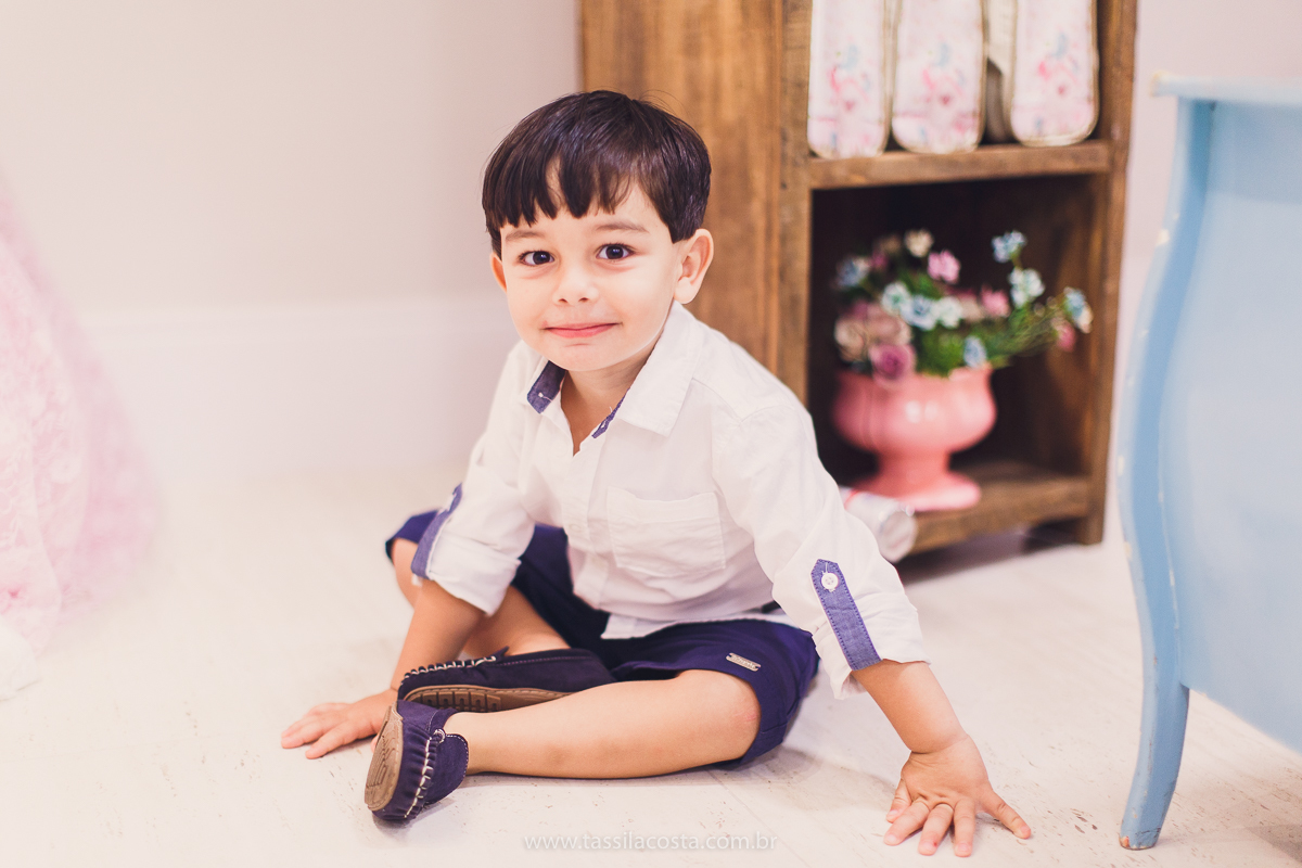Júlia 1 ano, aniversário de menina em Vitória ES, festa de menina no tema jardim, look rosa para aniversariante de 1 ano, o que vestir no aniversário de 1 ano da minha filha, mãe de 2, tássila costa fotografia, fotos espontâneas no aniversário de 1 ano
