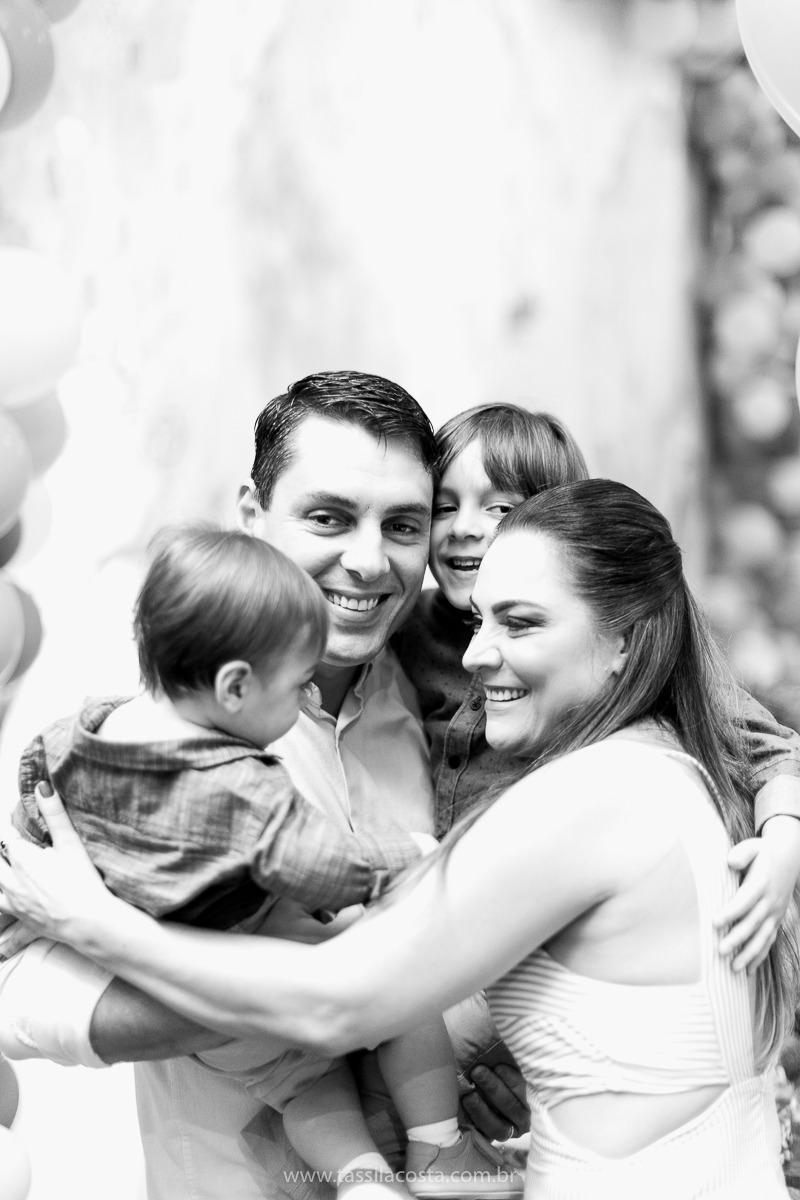 festa com tema super diferente, festa de menino, no cerimonial Ratiboom em Campo Grande, ES, decoração da Giovana da Xic Baloon, decoração no tema Bosque, Bosque do Pedro, fotografia de festa infantil, fotos lindas de aniversário infantil, 1 ano do meu bb