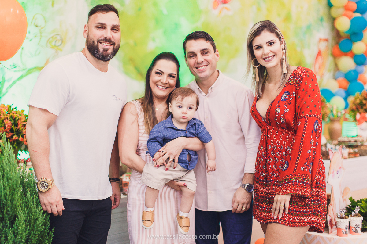 festa com tema super diferente, festa de menino, no cerimonial Ratiboom em Campo Grande, ES, decoração da Giovana da Xic Baloon, decoração no tema Bosque, Bosque do Pedro, fotografia de festa infantil, fotos lindas de aniversário infantil, 1 ano do meu bb