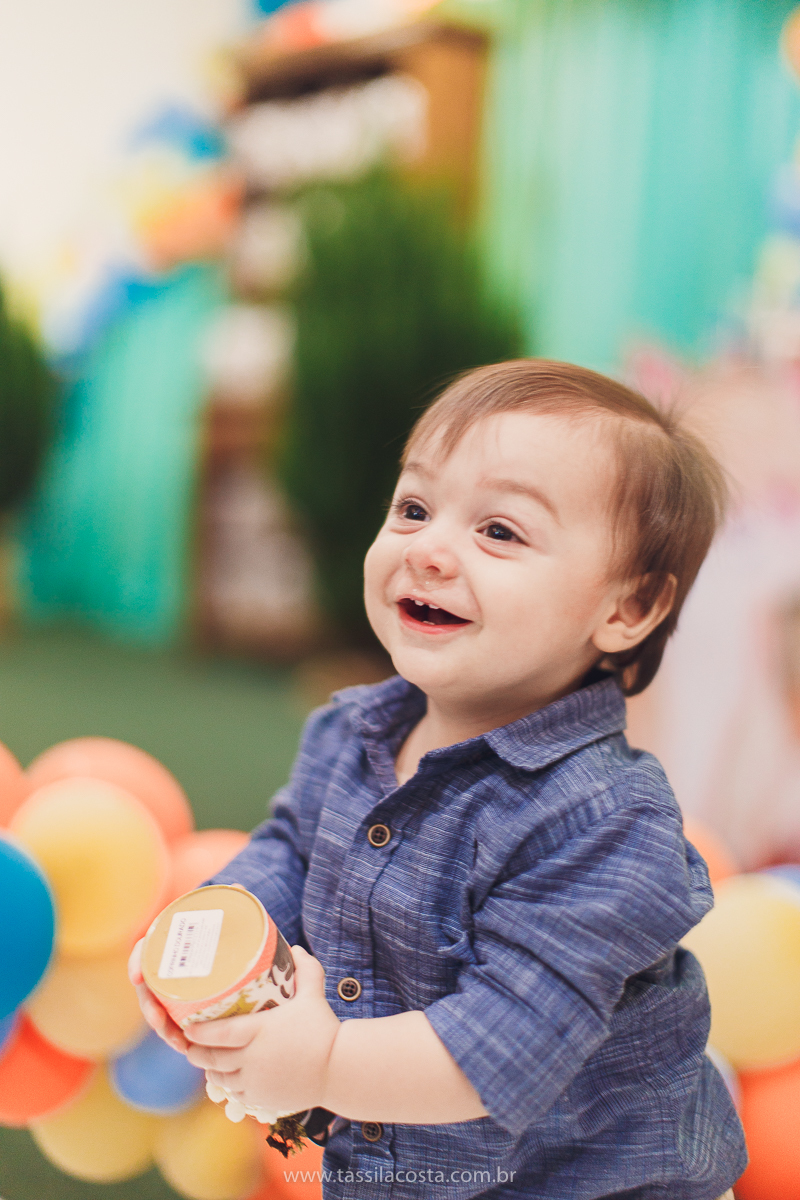 festa com tema super diferente, festa de menino, no cerimonial Ratiboom em Campo Grande, ES, decoração da Giovana da Xic Baloon, decoração no tema Bosque, Bosque do Pedro, fotografia de festa infantil, fotos lindas de aniversário infantil, 1 ano do meu bb