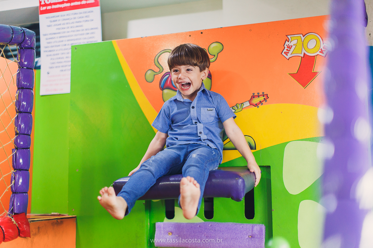festa com tema super diferente, festa de menino, no cerimonial Ratiboom em Campo Grande, ES, decoração da Giovana da Xic Baloon, decoração no tema Bosque, Bosque do Pedro, fotografia de festa infantil, fotos lindas de aniversário infantil, 1 ano do meu bb