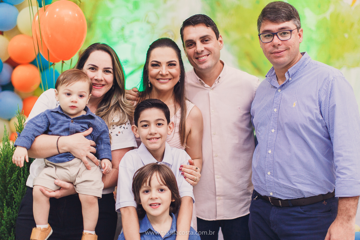 festa com tema super diferente, festa de menino, no cerimonial Ratiboom em Campo Grande, ES, decoração da Giovana da Xic Baloon, decoração no tema Bosque, Bosque do Pedro, fotografia de festa infantil, fotos lindas de aniversário infantil, 1 ano do meu bb