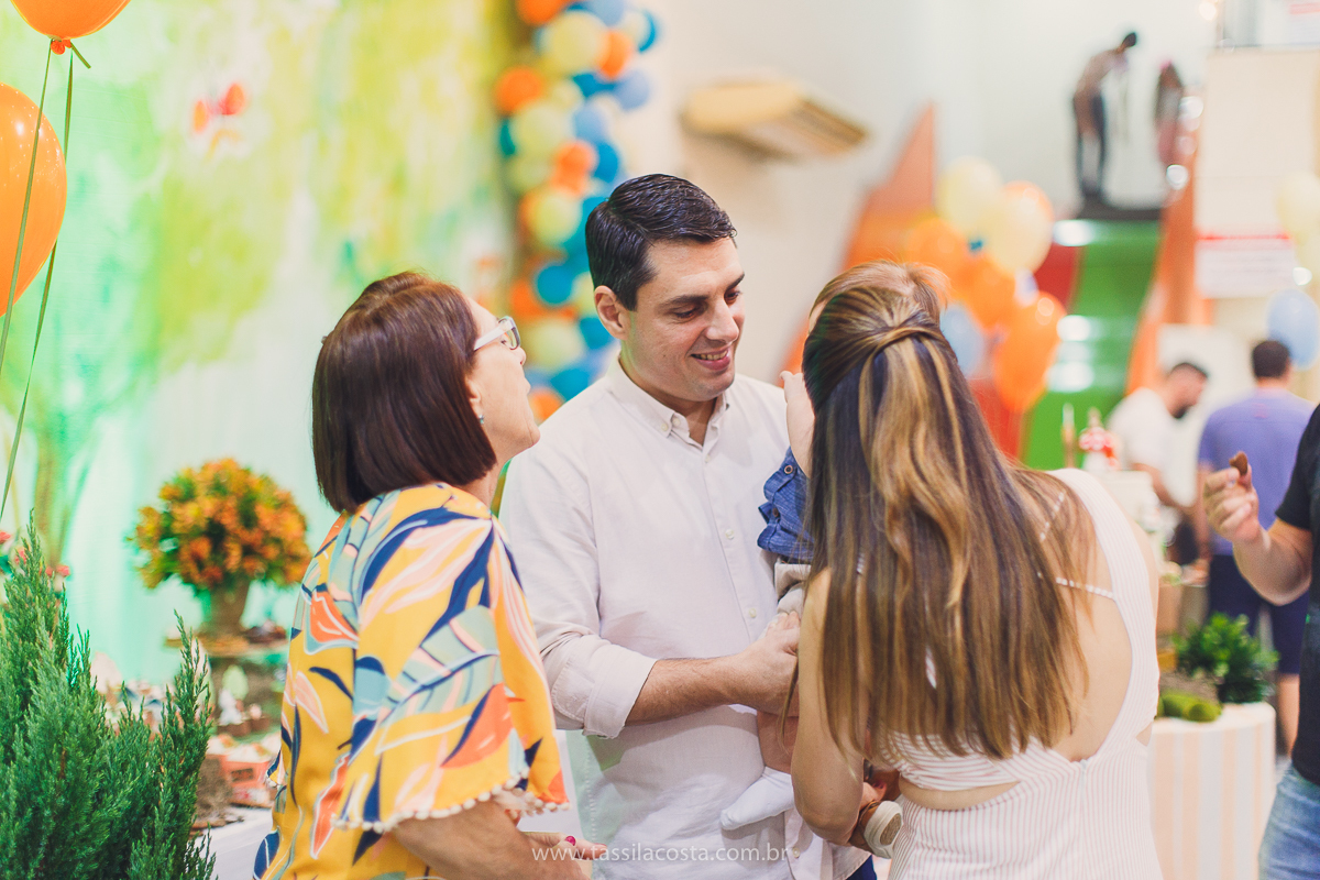 festa com tema super diferente, festa de menino, no cerimonial Ratiboom em Campo Grande, ES, decoração da Giovana da Xic Baloon, decoração no tema Bosque, Bosque do Pedro, fotografia de festa infantil, fotos lindas de aniversário infantil, 1 ano do meu bb