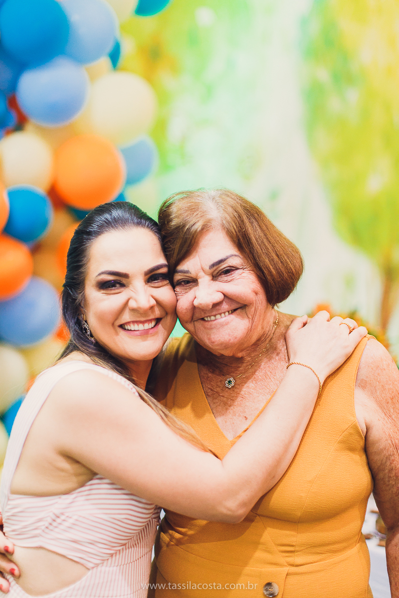 festa com tema super diferente, festa de menino, no cerimonial Ratiboom em Campo Grande, ES, decoração da Giovana da Xic Baloon, decoração no tema Bosque, Bosque do Pedro, fotografia de festa infantil, fotos lindas de aniversário infantil, 1 ano do meu bb
