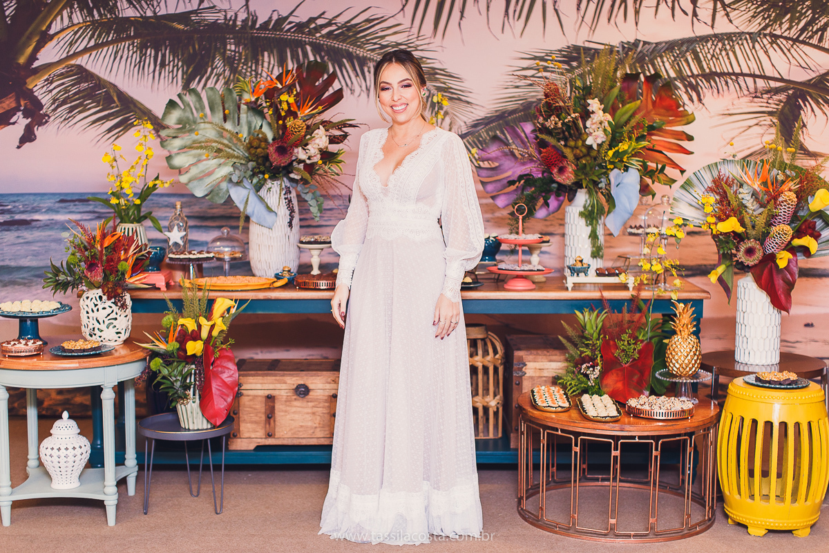 decoração linda de chá bar, Dayane e Higgor, decoração de chá bar by Tais Vaz, fotografia de chá bar by Tássila Costa, chá bar inspirado na balada Tardezinha do Thiaguinho, vestido lindo para usar no chá bar, chá bar em Vitória ES, noivos lindos em ViX