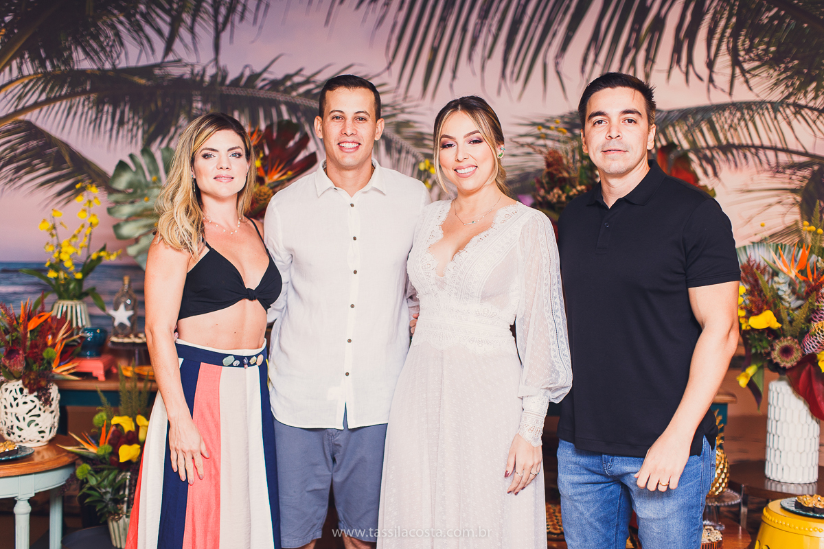 decoração linda de chá bar, Dayane e Higgor, decoração de chá bar by Tais Vaz, fotografia de chá bar by Tássila Costa, chá bar inspirado na balada Tardezinha do Thiaguinho, vestido lindo para usar no chá bar, chá bar em Vitória ES, noivos lindos em ViX