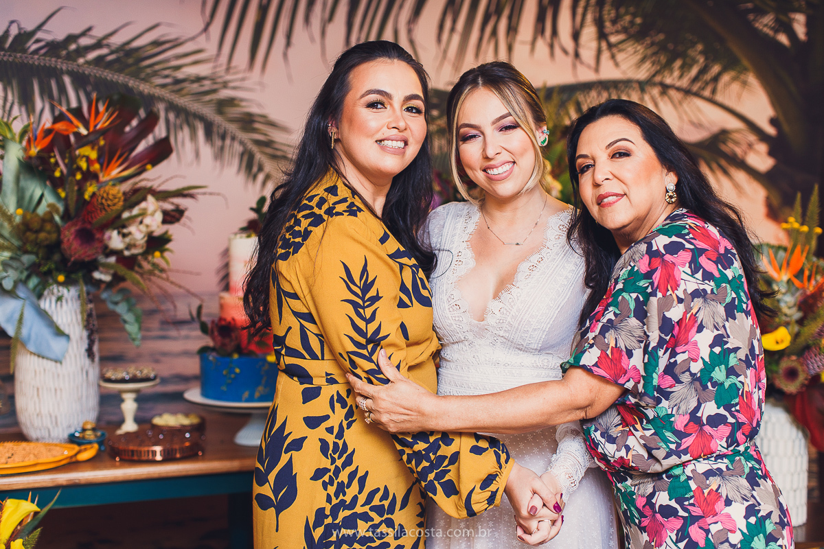 decoração linda de chá bar, Dayane e Higgor, decoração de chá bar by Tais Vaz, fotografia de chá bar by Tássila Costa, chá bar inspirado na balada Tardezinha do Thiaguinho, vestido lindo para usar no chá bar, chá bar em Vitória ES, noivos lindos em ViX