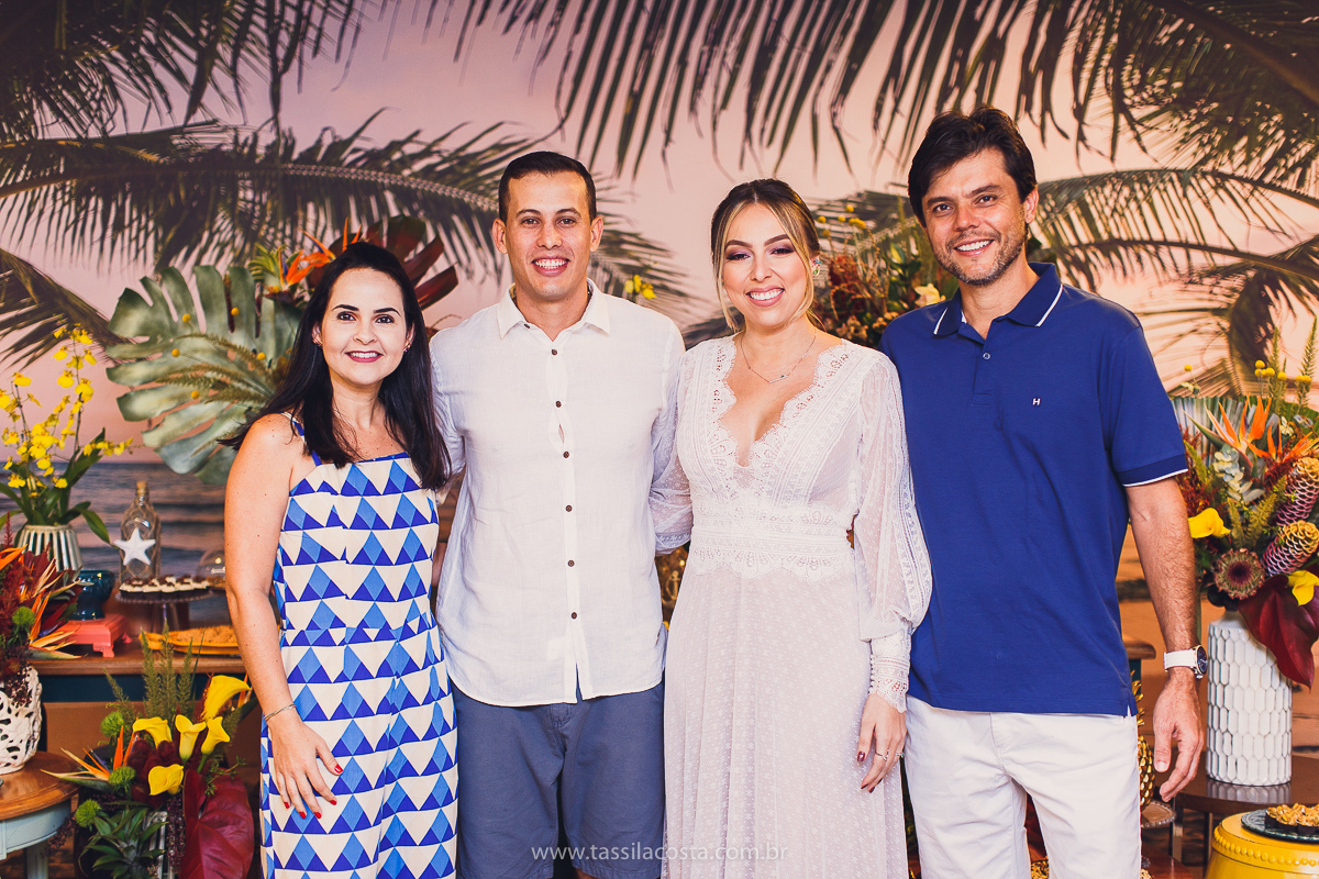 decoração linda de chá bar, Dayane e Higgor, decoração de chá bar by Tais Vaz, fotografia de chá bar by Tássila Costa, chá bar inspirado na balada Tardezinha do Thiaguinho, vestido lindo para usar no chá bar, chá bar em Vitória ES, noivos lindos em ViX