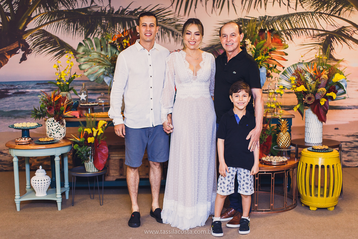 decoração linda de chá bar, Dayane e Higgor, decoração de chá bar by Tais Vaz, fotografia de chá bar by Tássila Costa, chá bar inspirado na balada Tardezinha do Thiaguinho, vestido lindo para usar no chá bar, chá bar em Vitória ES, noivos lindos em ViX