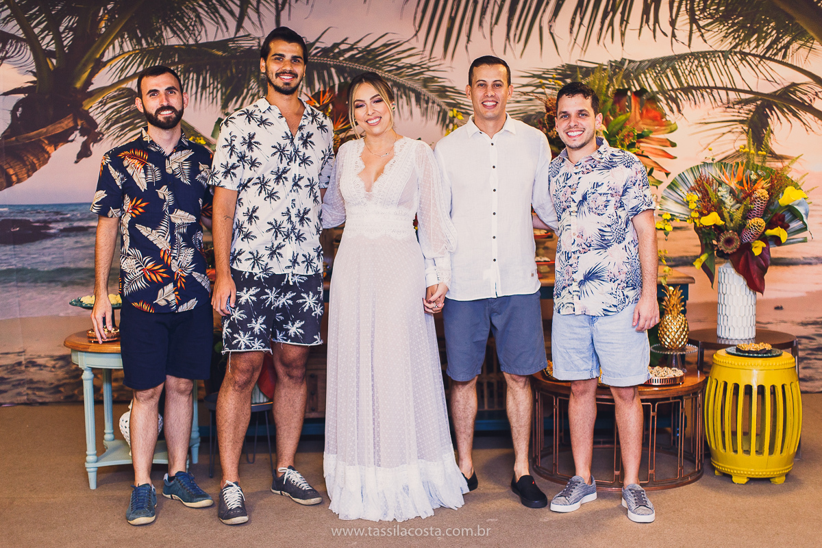 decoração linda de chá bar, Dayane e Higgor, decoração de chá bar by Tais Vaz, fotografia de chá bar by Tássila Costa, chá bar inspirado na balada Tardezinha do Thiaguinho, vestido lindo para usar no chá bar, chá bar em Vitória ES, noivos lindos em ViX