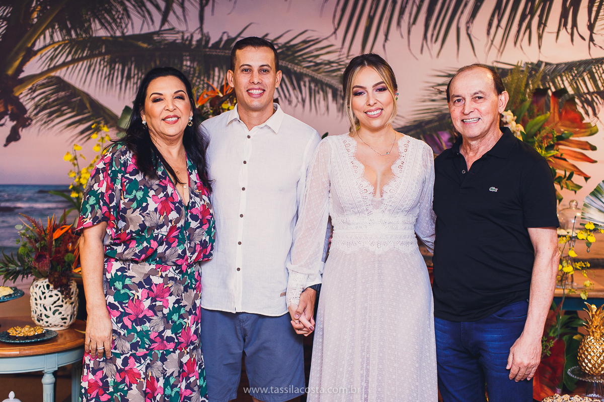 decoração linda de chá bar, Dayane e Higgor, decoração de chá bar by Tais Vaz, fotografia de chá bar by Tássila Costa, chá bar inspirado na balada Tardezinha do Thiaguinho, vestido lindo para usar no chá bar, chá bar em Vitória ES, noivos lindos em ViX