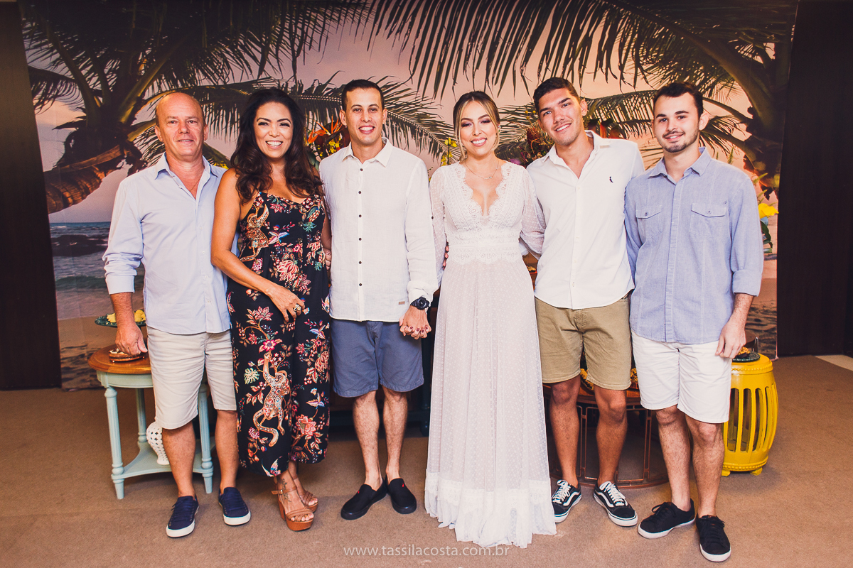 decoração linda de chá bar, Dayane e Higgor, decoração de chá bar by Tais Vaz, fotografia de chá bar by Tássila Costa, chá bar inspirado na balada Tardezinha do Thiaguinho, vestido lindo para usar no chá bar, chá bar em Vitória ES, noivos lindos em ViX