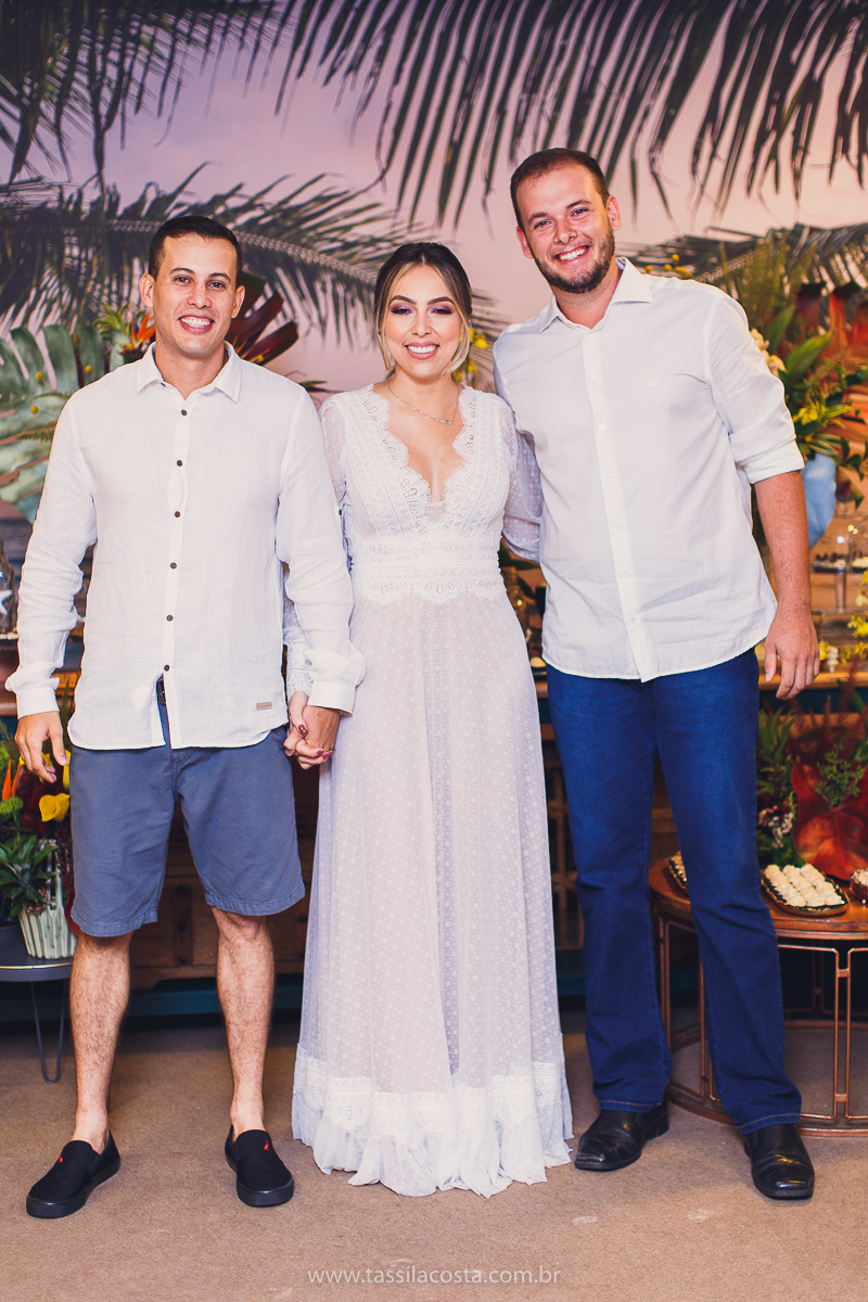 decoração linda de chá bar, Dayane e Higgor, decoração de chá bar by Tais Vaz, fotografia de chá bar by Tássila Costa, chá bar inspirado na balada Tardezinha do Thiaguinho, vestido lindo para usar no chá bar, chá bar em Vitória ES, noivos lindos em ViX