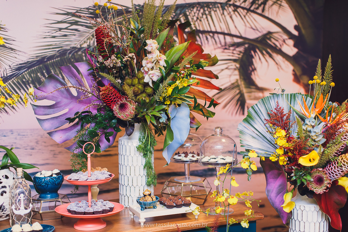 decoração linda de chá bar, Dayane e Higgor, decoração de chá bar by Tais Vaz, fotografia de chá bar by Tássila Costa, chá bar inspirado na balada Tardezinha do Thiaguinho, vestido lindo para usar no chá bar, chá bar em Vitória ES, noivos lindos em ViX