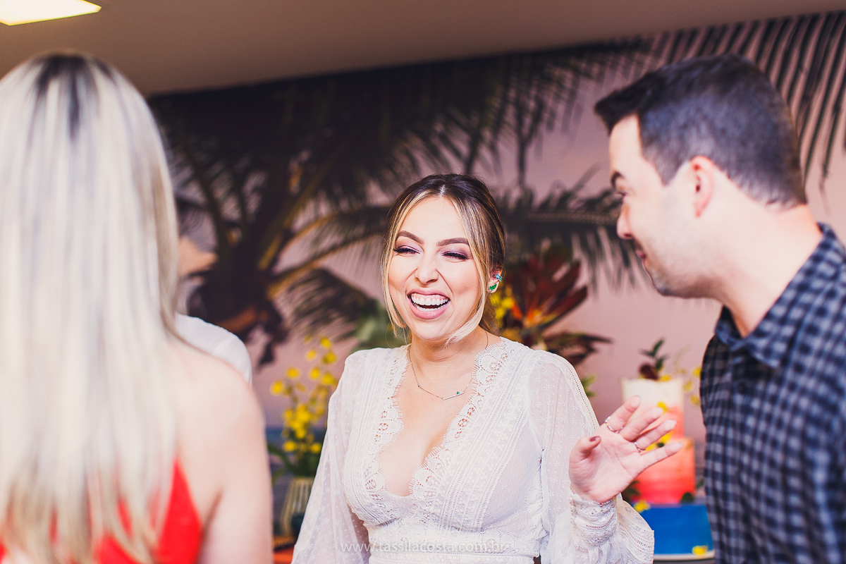 decoração linda de chá bar, Dayane e Higgor, decoração de chá bar by Tais Vaz, fotografia de chá bar by Tássila Costa, chá bar inspirado na balada Tardezinha do Thiaguinho, vestido lindo para usar no chá bar, chá bar em Vitória ES, noivos lindos em ViX