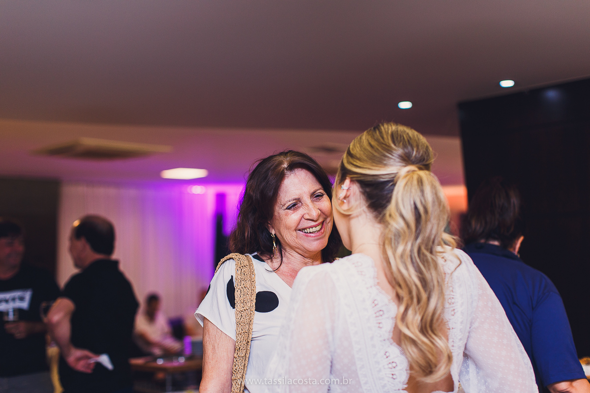 decoração linda de chá bar, Dayane e Higgor, decoração de chá bar by Tais Vaz, fotografia de chá bar by Tássila Costa, chá bar inspirado na balada Tardezinha do Thiaguinho, vestido lindo para usar no chá bar, chá bar em Vitória ES, noivos lindos em ViX