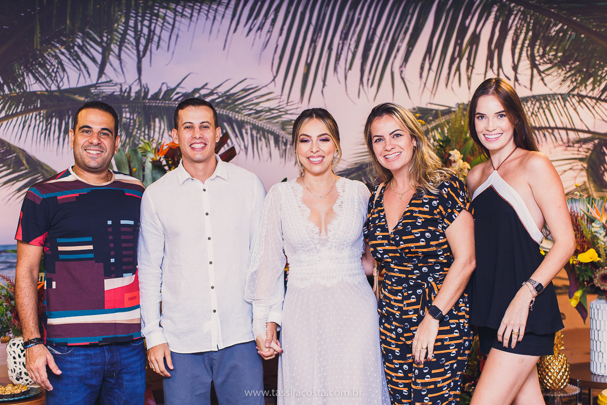 decoração linda de chá bar, Dayane e Higgor, decoração de chá bar by Tais Vaz, fotografia de chá bar by Tássila Costa, chá bar inspirado na balada Tardezinha do Thiaguinho, vestido lindo para usar no chá bar, chá bar em Vitória ES, noivos lindos em ViX