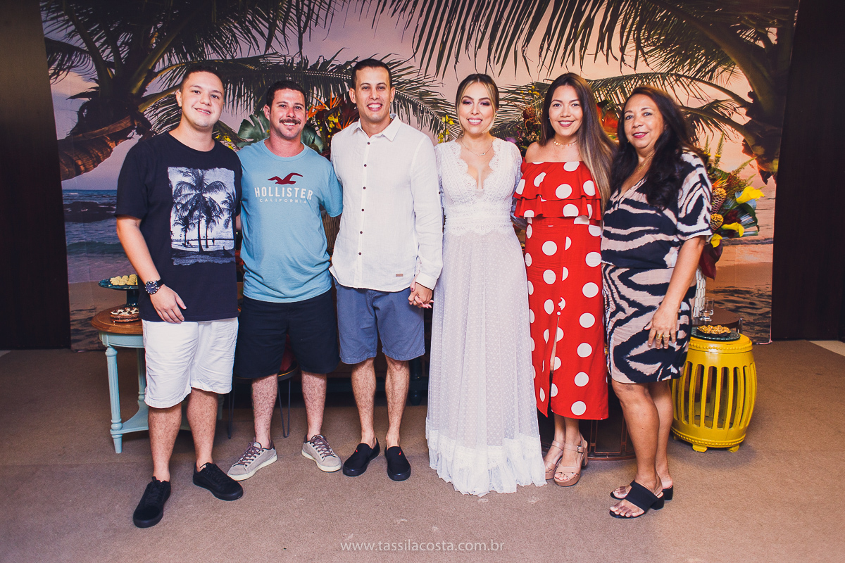 decoração linda de chá bar, Dayane e Higgor, decoração de chá bar by Tais Vaz, fotografia de chá bar by Tássila Costa, chá bar inspirado na balada Tardezinha do Thiaguinho, vestido lindo para usar no chá bar, chá bar em Vitória ES, noivos lindos em ViX