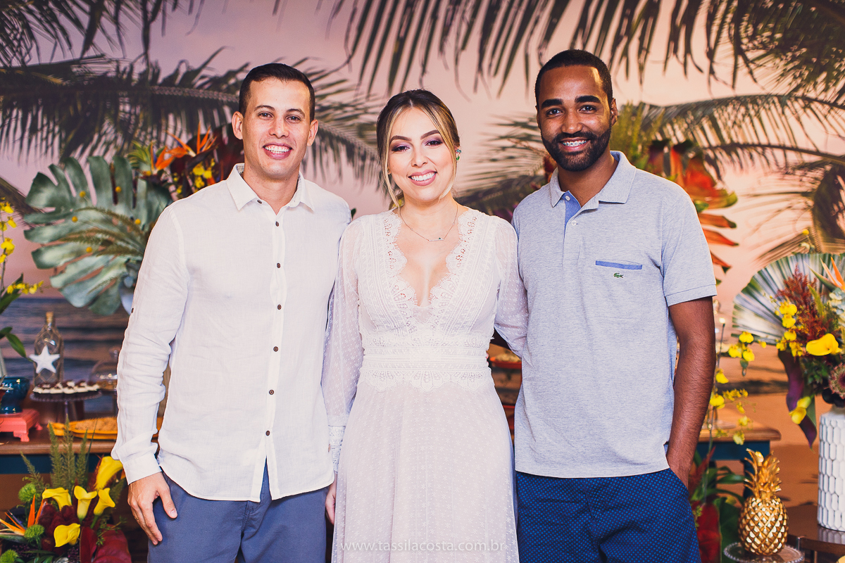 decoração linda de chá bar, Dayane e Higgor, decoração de chá bar by Tais Vaz, fotografia de chá bar by Tássila Costa, chá bar inspirado na balada Tardezinha do Thiaguinho, vestido lindo para usar no chá bar, chá bar em Vitória ES, noivos lindos em ViX