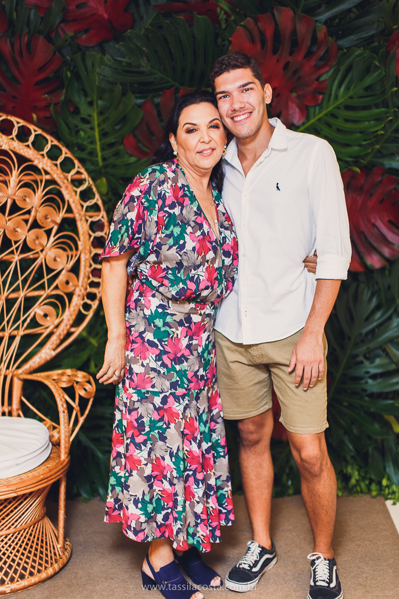 decoração linda de chá bar, Dayane e Higgor, decoração de chá bar by Tais Vaz, fotografia de chá bar by Tássila Costa, chá bar inspirado na balada Tardezinha do Thiaguinho, vestido lindo para usar no chá bar, chá bar em Vitória ES, noivos lindos em ViX