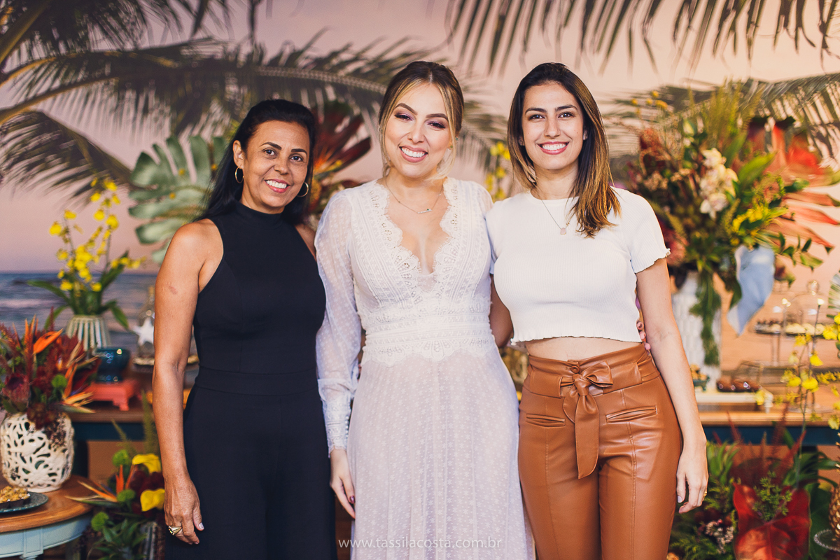 decoração linda de chá bar, Dayane e Higgor, decoração de chá bar by Tais Vaz, fotografia de chá bar by Tássila Costa, chá bar inspirado na balada Tardezinha do Thiaguinho, vestido lindo para usar no chá bar, chá bar em Vitória ES, noivos lindos em ViX