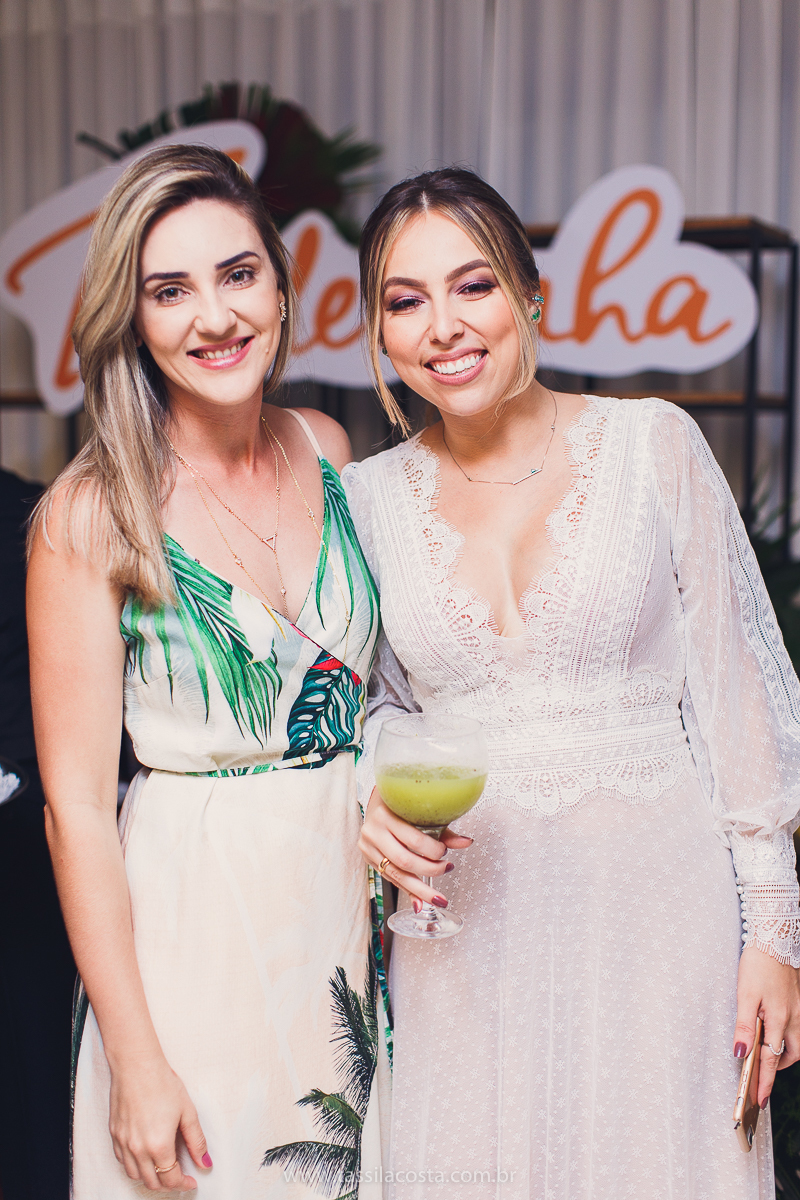 decoração linda de chá bar, Dayane e Higgor, decoração de chá bar by Tais Vaz, fotografia de chá bar by Tássila Costa, chá bar inspirado na balada Tardezinha do Thiaguinho, vestido lindo para usar no chá bar, chá bar em Vitória ES, noivos lindos em ViX