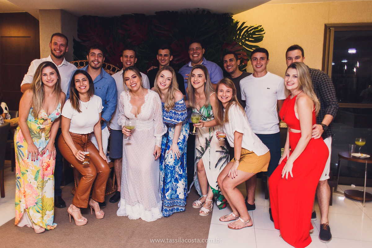 decoração linda de chá bar, Dayane e Higgor, decoração de chá bar by Tais Vaz, fotografia de chá bar by Tássila Costa, chá bar inspirado na balada Tardezinha do Thiaguinho, vestido lindo para usar no chá bar, chá bar em Vitória ES, noivos lindos em ViX