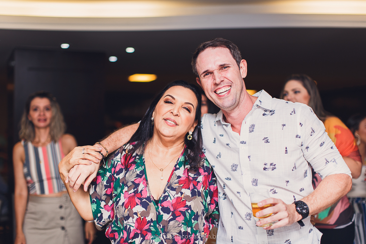 decoração linda de chá bar, Dayane e Higgor, decoração de chá bar by Tais Vaz, fotografia de chá bar by Tássila Costa, chá bar inspirado na balada Tardezinha do Thiaguinho, vestido lindo para usar no chá bar, chá bar em Vitória ES, noivos lindos em ViX