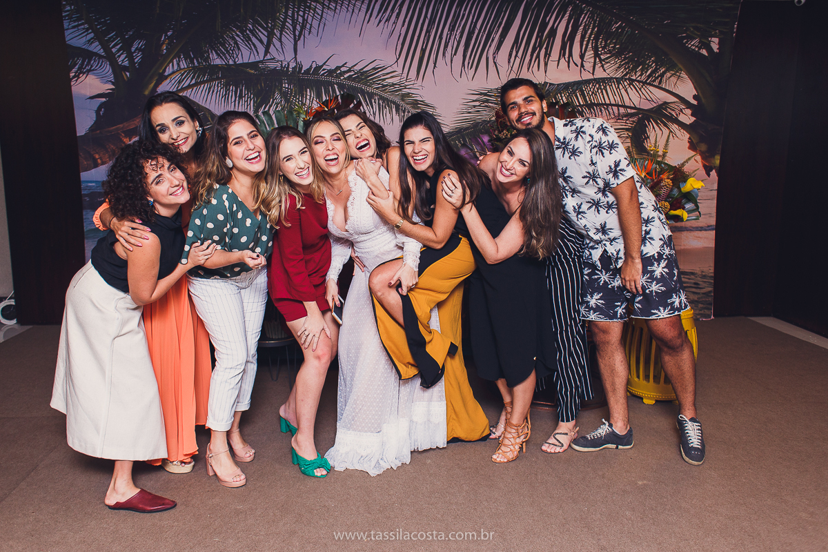 decoração linda de chá bar, Dayane e Higgor, decoração de chá bar by Tais Vaz, fotografia de chá bar by Tássila Costa, chá bar inspirado na balada Tardezinha do Thiaguinho, vestido lindo para usar no chá bar, chá bar em Vitória ES, noivos lindos em ViX