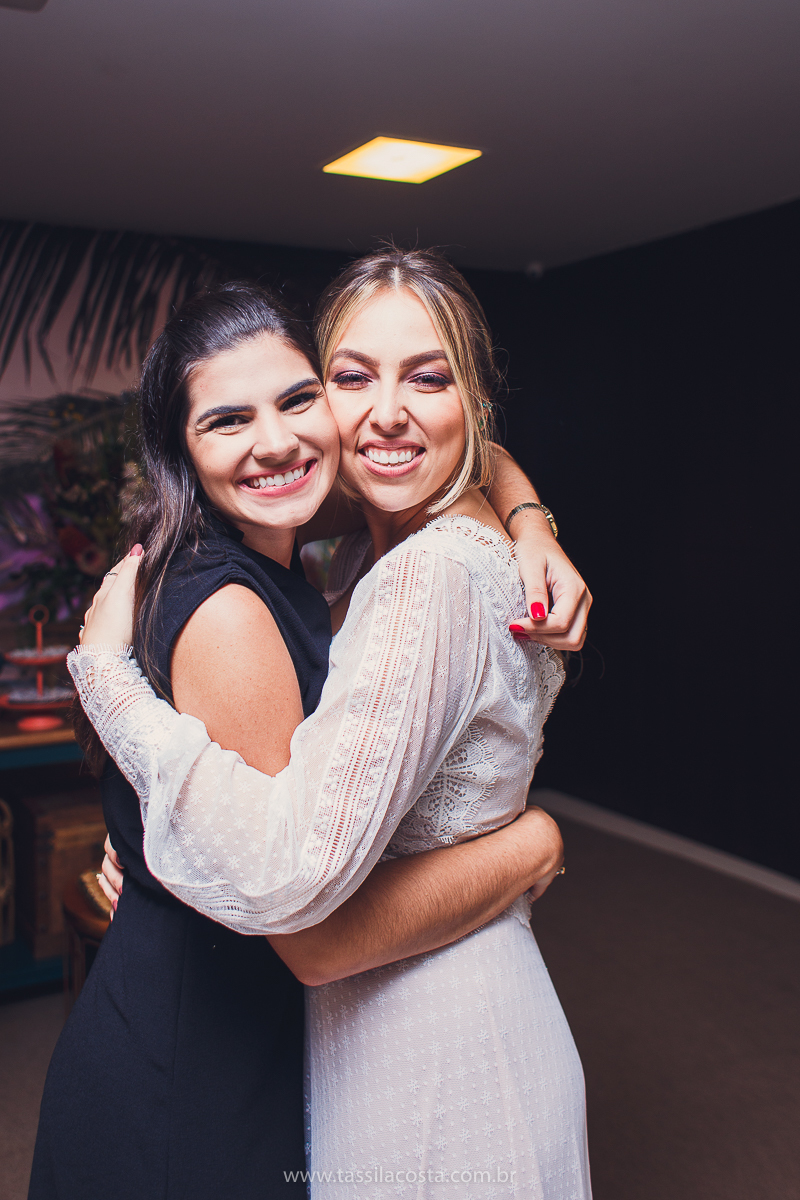 decoração linda de chá bar, Dayane e Higgor, decoração de chá bar by Tais Vaz, fotografia de chá bar by Tássila Costa, chá bar inspirado na balada Tardezinha do Thiaguinho, vestido lindo para usar no chá bar, chá bar em Vitória ES, noivos lindos em ViX