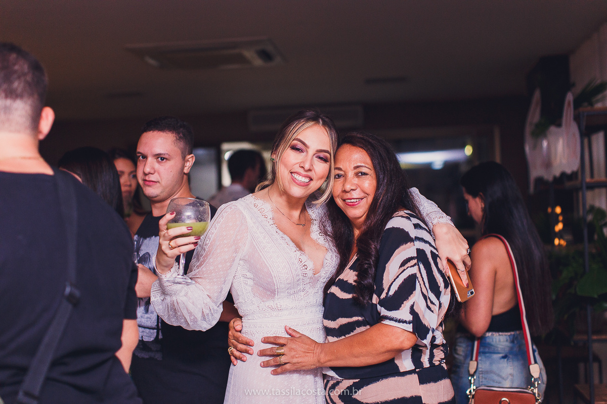 decoração linda de chá bar, Dayane e Higgor, decoração de chá bar by Tais Vaz, fotografia de chá bar by Tássila Costa, chá bar inspirado na balada Tardezinha do Thiaguinho, vestido lindo para usar no chá bar, chá bar em Vitória ES, noivos lindos em ViX