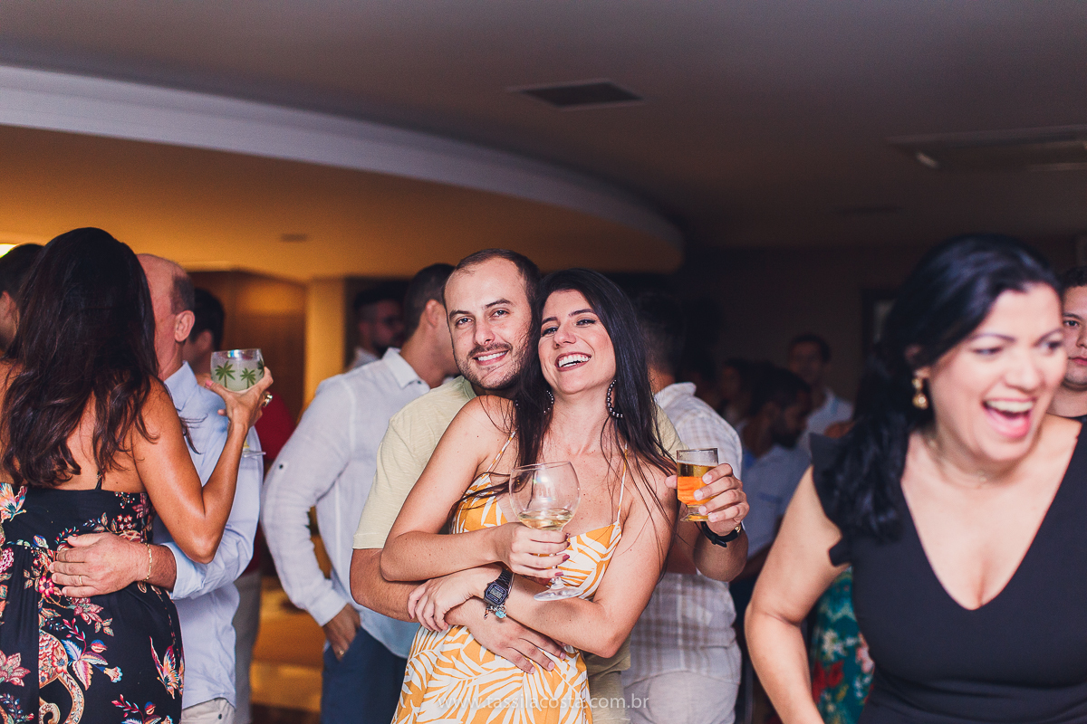 decoração linda de chá bar, Dayane e Higgor, decoração de chá bar by Tais Vaz, fotografia de chá bar by Tássila Costa, chá bar inspirado na balada Tardezinha do Thiaguinho, vestido lindo para usar no chá bar, chá bar em Vitória ES, noivos lindos em ViX