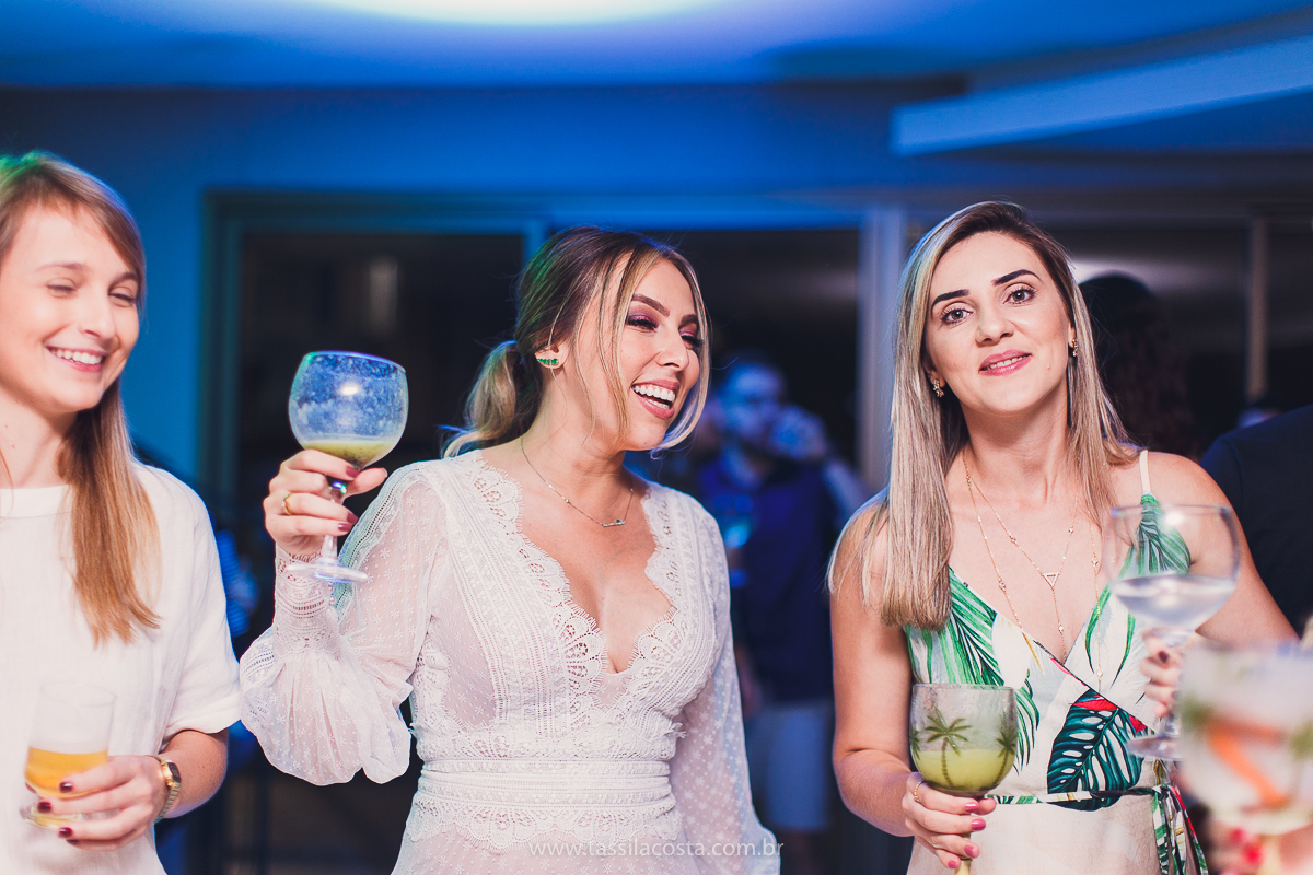 decoração linda de chá bar, Dayane e Higgor, decoração de chá bar by Tais Vaz, fotografia de chá bar by Tássila Costa, chá bar inspirado na balada Tardezinha do Thiaguinho, vestido lindo para usar no chá bar, chá bar em Vitória ES, noivos lindos em ViX