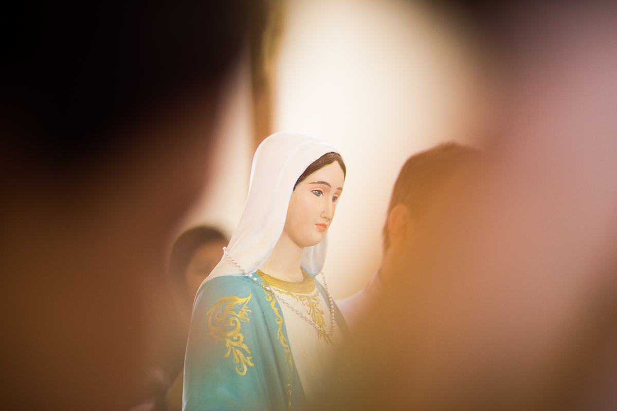 batizado do Benjamin, que ocorreu em vitória es, na paróquia são francisco de assis, na pracinha de jardim da penha, igreja católica, domingo de manhã, fotos de batizado