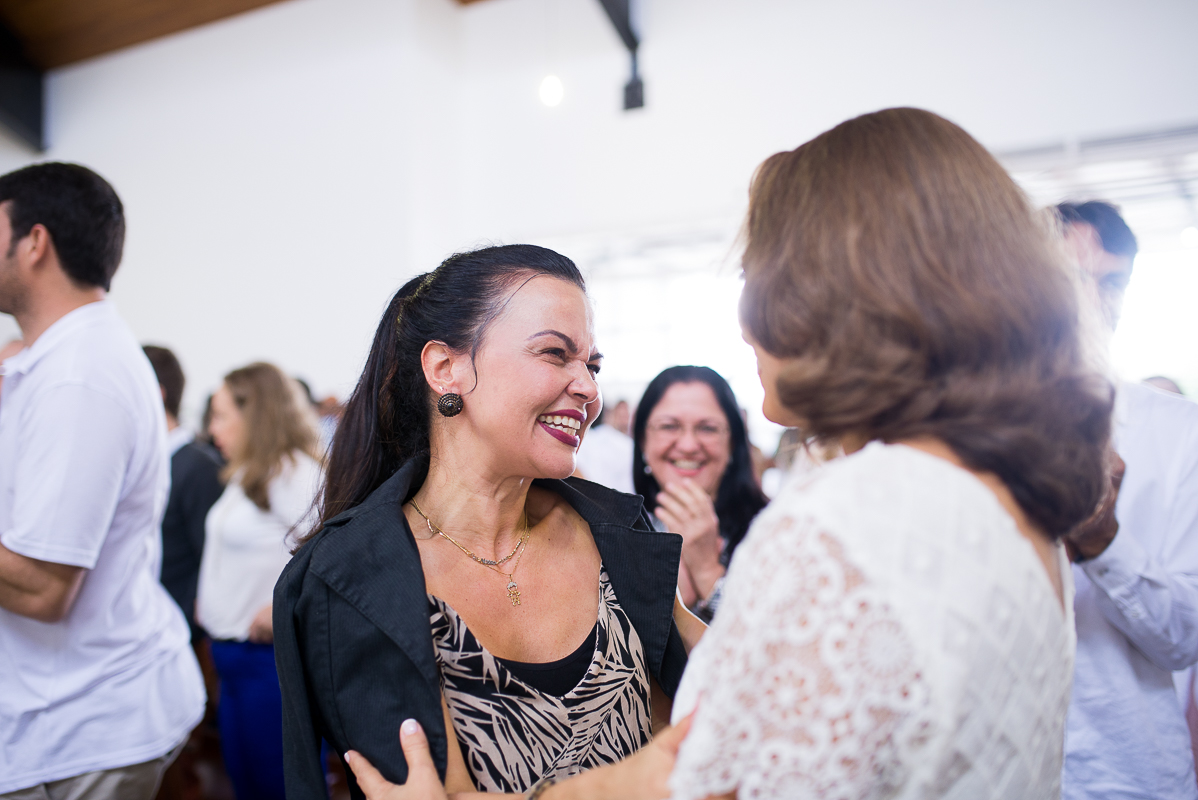 batizado do Benjamin, que ocorreu em vitória es, na paróquia são francisco de assis, na pracinha de jardim da penha, igreja católica, domingo de manhã, fotos de batizado