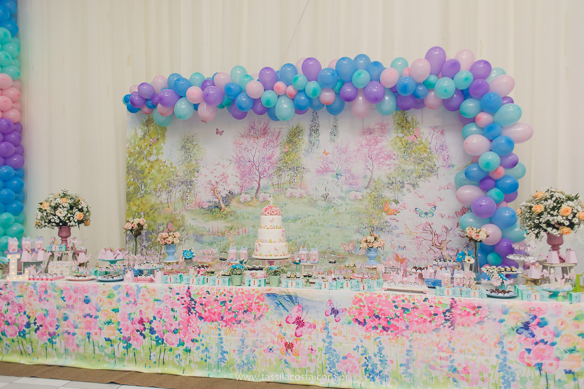 festa infantil linda, feita na casa de festa Zueira, na Praia da Costa, Vila Velha ES. Tássila Costa fotografia, Luísa 1 ano, fotografia de festa infantil na Praia da Costa