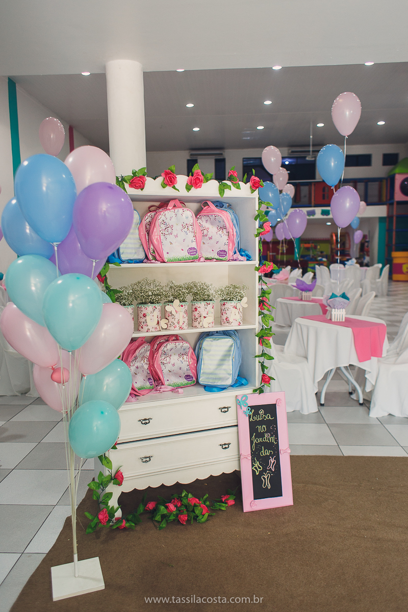 festa infantil linda, feita na casa de festa Zueira, na Praia da Costa, Vila Velha ES. Tássila Costa fotografia, Luísa 1 ano, fotografia de festa infantil na Praia da Costa