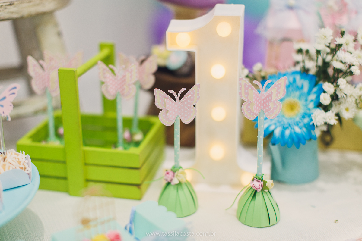 festa infantil linda, feita na casa de festa Zueira, na Praia da Costa, Vila Velha ES. Tássila Costa fotografia, Luísa 1 ano, fotografia de festa infantil na Praia da Costa