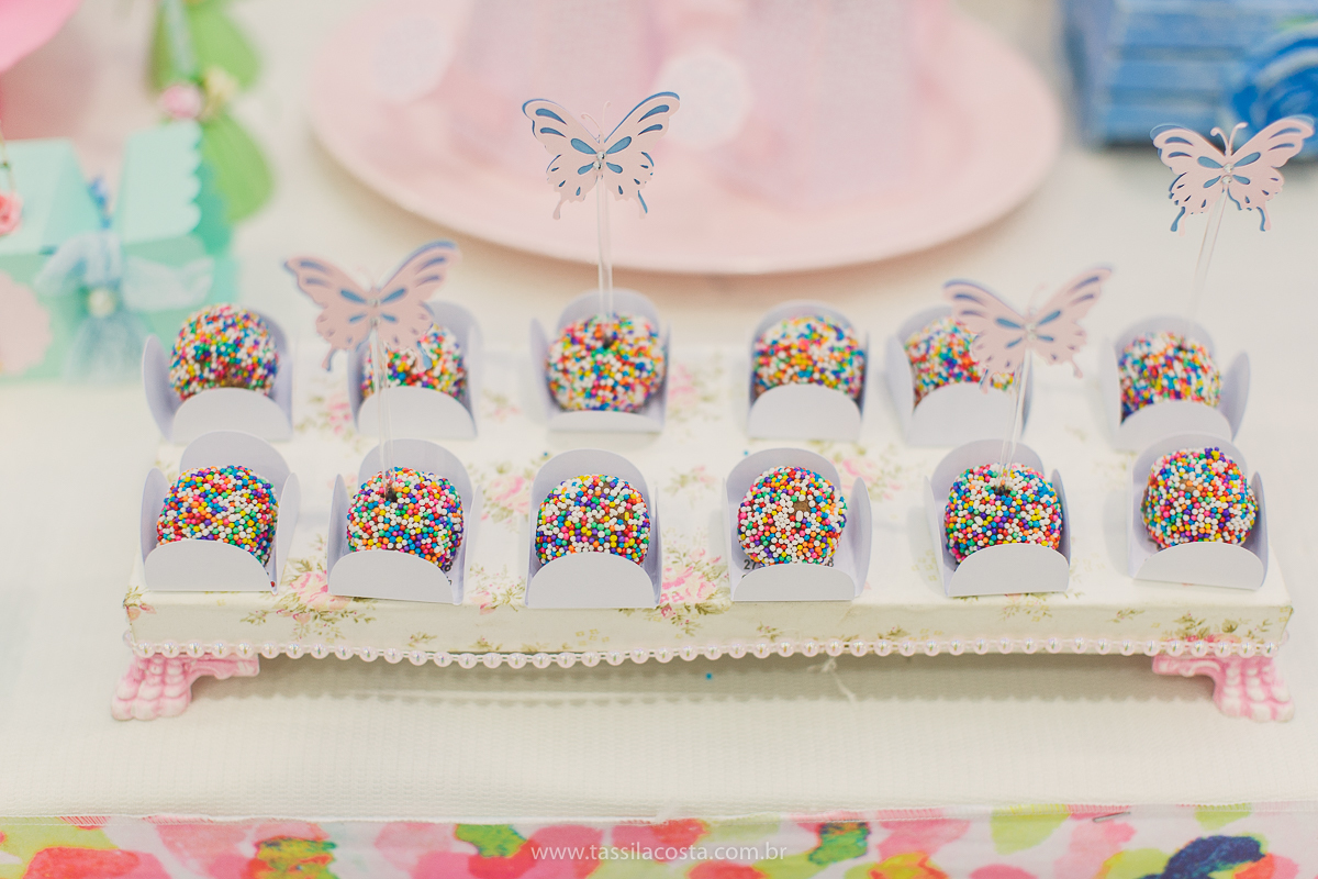 festa infantil linda, feita na casa de festa Zueira, na Praia da Costa, Vila Velha ES. Tássila Costa fotografia, Luísa 1 ano, fotografia de festa infantil na Praia da Costa