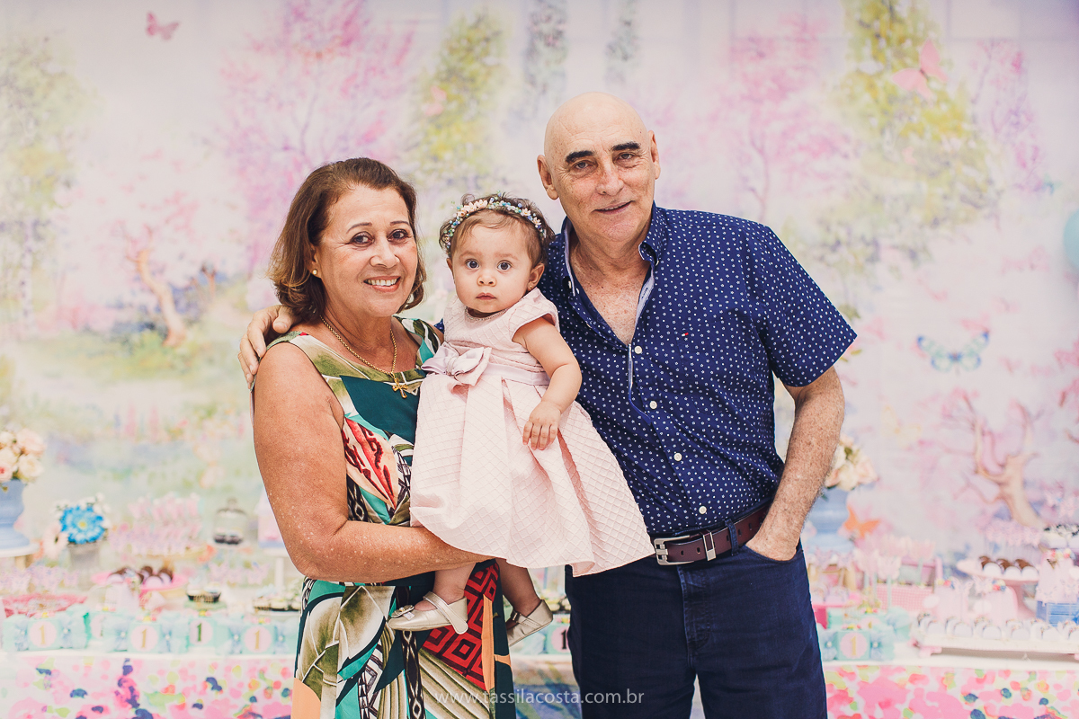 festa infantil linda, feita na casa de festa Zueira, na Praia da Costa, Vila Velha ES. Tássila Costa fotografia, Luísa 1 ano, fotografia de festa infantil na Praia da Costa