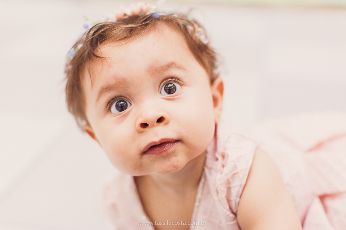 festa infantil linda, feita na casa de festa Zueira, na Praia da Costa, Vila Velha ES. Tássila Costa fotografia, Luísa 1 ano, fotografia de festa infantil na Praia da Costa