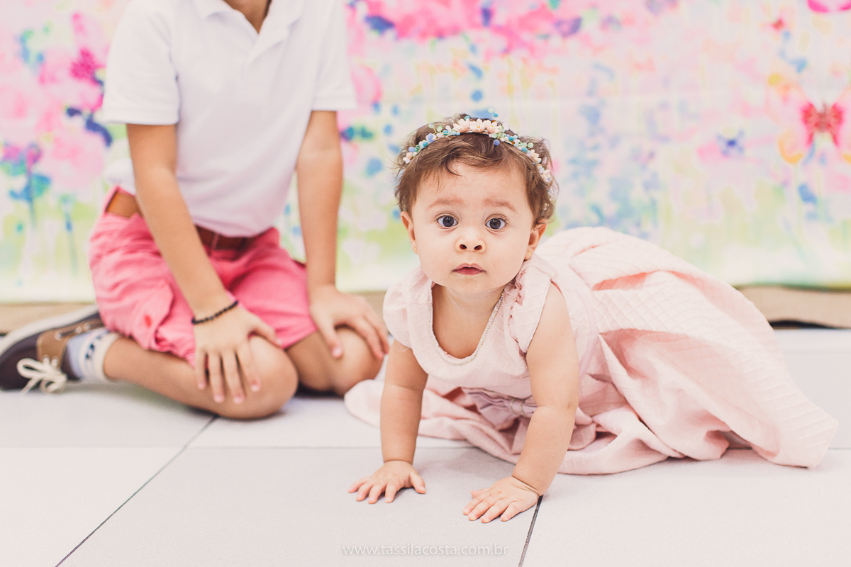 festa infantil linda, feita na casa de festa Zueira, na Praia da Costa, Vila Velha ES. Tássila Costa fotografia, Luísa 1 ano, fotografia de festa infantil na Praia da Costa