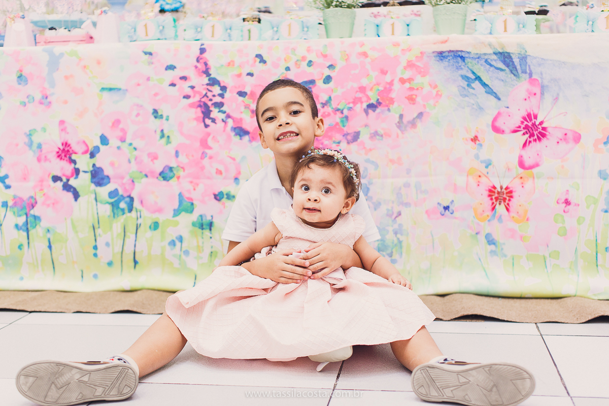 festa infantil linda, feita na casa de festa Zueira, na Praia da Costa, Vila Velha ES. Tássila Costa fotografia, Luísa 1 ano, fotografia de festa infantil na Praia da Costa