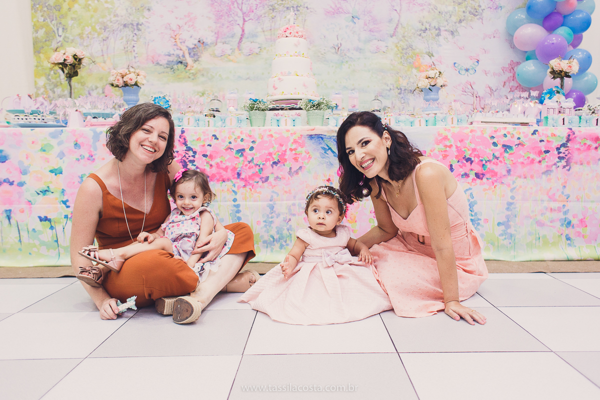 festa infantil linda, feita na casa de festa Zueira, na Praia da Costa, Vila Velha ES. Tássila Costa fotografia, Luísa 1 ano, fotografia de festa infantil na Praia da Costa
