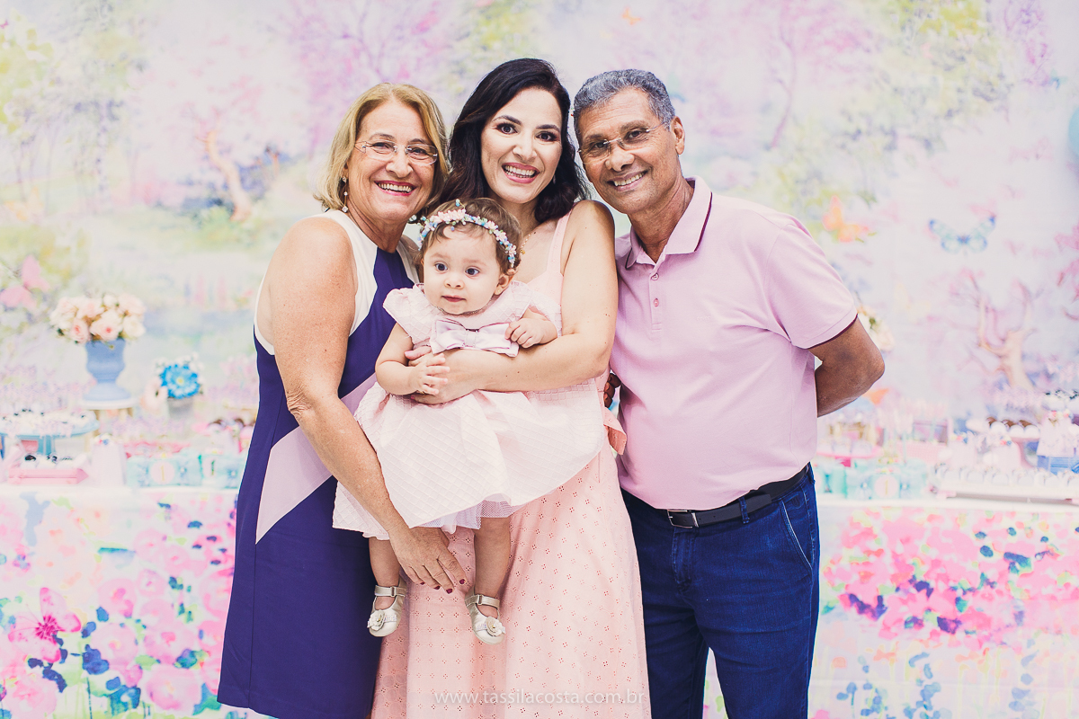 festa infantil linda, feita na casa de festa Zueira, na Praia da Costa, Vila Velha ES. Tássila Costa fotografia, Luísa 1 ano, fotografia de festa infantil na Praia da Costa