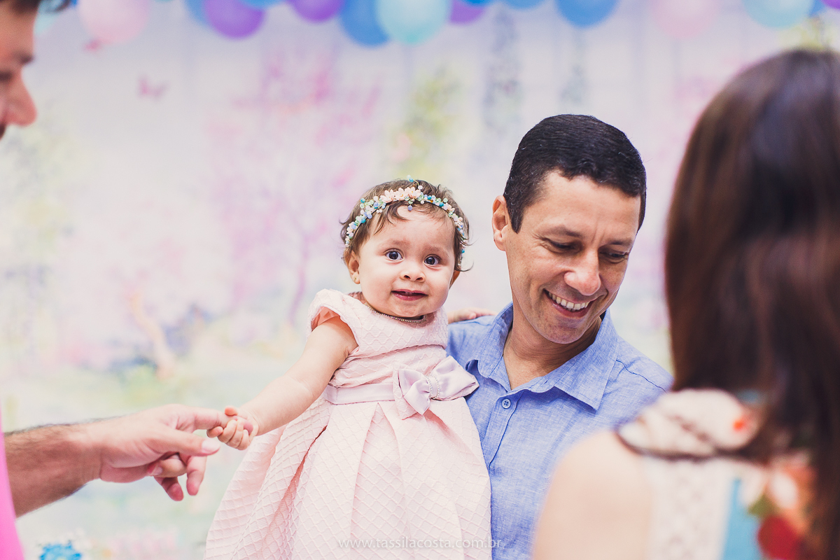 festa infantil linda, feita na casa de festa Zueira, na Praia da Costa, Vila Velha ES. Tássila Costa fotografia, Luísa 1 ano, fotografia de festa infantil na Praia da Costa