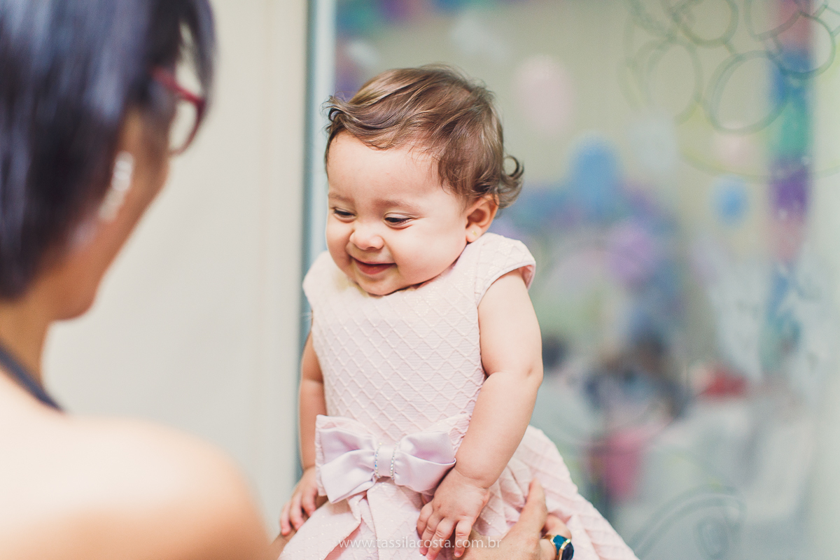festa infantil linda, feita na casa de festa Zueira, na Praia da Costa, Vila Velha ES. Tássila Costa fotografia, Luísa 1 ano, fotografia de festa infantil na Praia da Costa